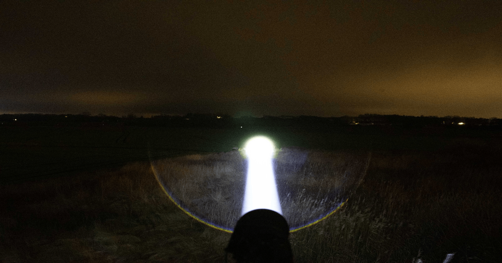 Betalight-b50-using-beam-in-to-the-distance